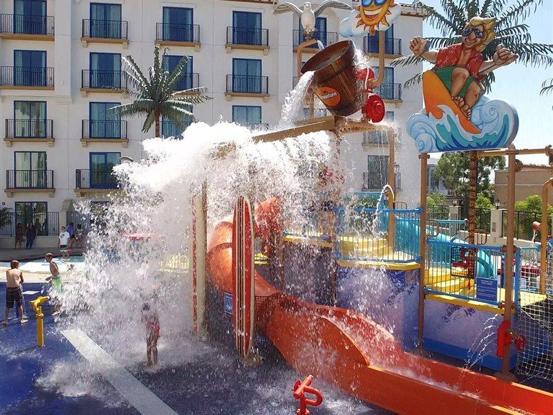 Courtyard By Marriott Anaheim Theme Park Entrance Hotel Exterior photo