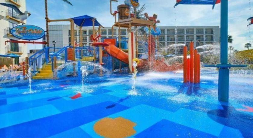 Courtyard By Marriott Anaheim Theme Park Entrance Hotel Exterior photo